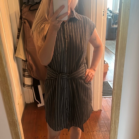 Button up dress with built in sash - Picture 5 of 6